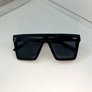 Quay Hindsight Sunglasses